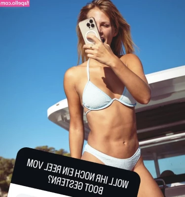 Carolina Peukmann [ carolina-peukmann ] - Gotta love titties 🥵🥰