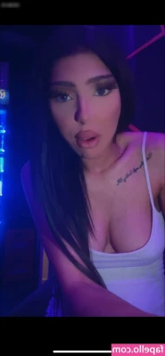 Houda Sanchez [ houda-sanchez ] - I want to be on top of you And and squirt hard