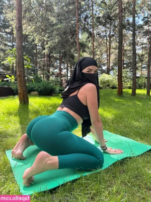 vipgalablack - Just a few from our trip  What do you think  Am I a hot mom  Message
