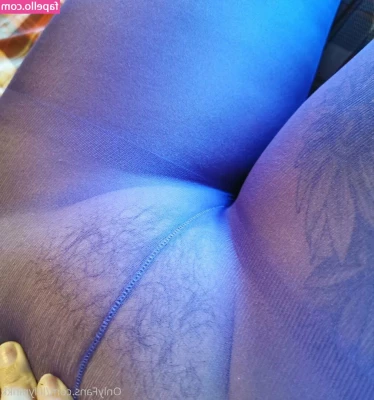 lillypinkk - My submissive boy toy wakes up to this