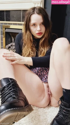 lillypinkk - I love to play with myself