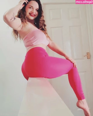 lillypinkk - Glitter stilettos! Cruel Girlfriend behind the scenes