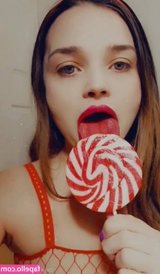 lillypinkk - What are you doing right now?