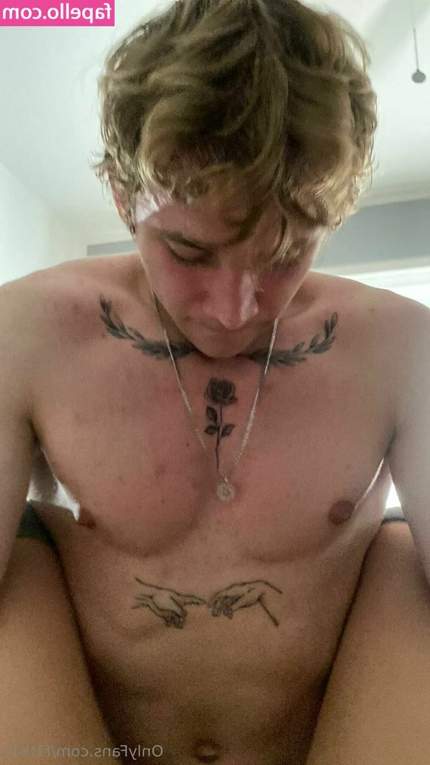  [ f1tk1t ] - I feel so exposed