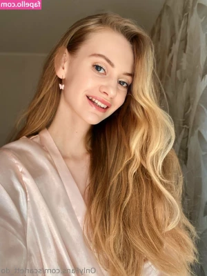 scarlett_do [ scarlett-do ] - Finally back & unwinding from my trip! 💖✨⭐️🌸