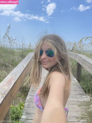 sophiemay93 - Stream started at 11 04 2024 04 31 am