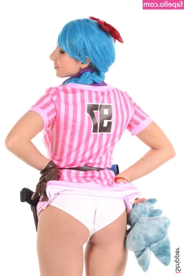 iStripper - What was the first thing you saw in this photo