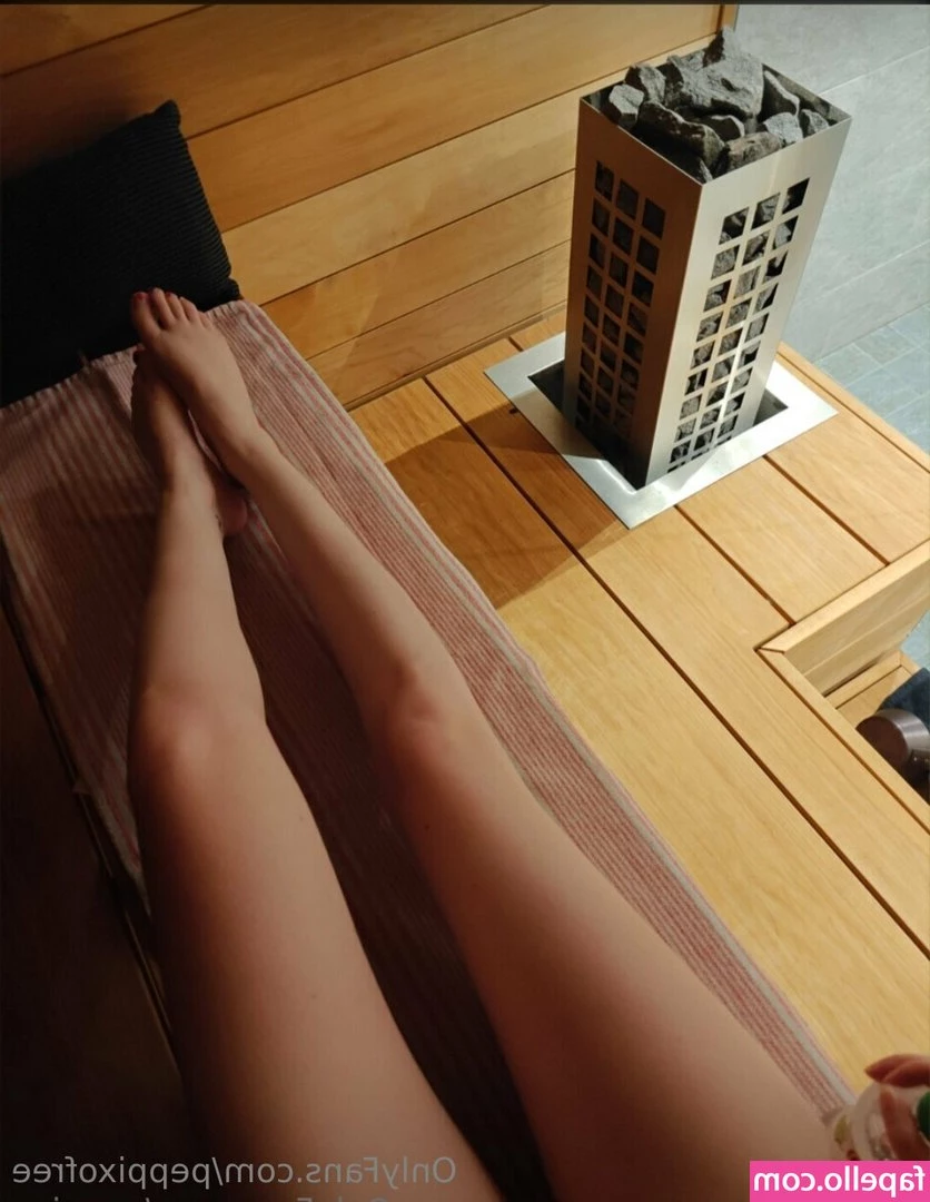 peppixofree - Feeling hot and flustered should I take these off