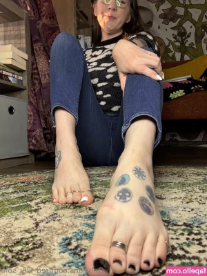  [ red-lilly-sole ] - wet for the sunset