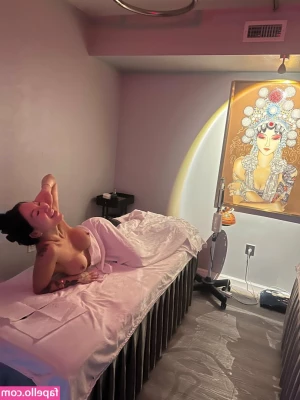 Asa Akira [ asa-akira ] - Today I want you to cum from me.This game is called, help you