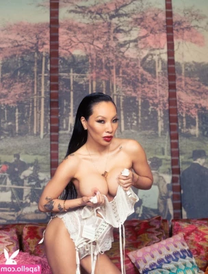 Asa Akira [ asa-akira ] - Teaser screenshot from my next video   handjob  and blowjob on my
