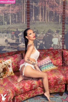 Asa Akira [ asa-akira ] - after workout scent