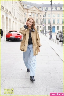 Emma Watson [ emma-watson-1 ] - There was an issue with the tracking for those of you that unlocked