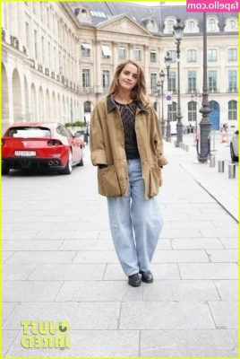 Emma Watson [ emma-watson-1 ] - Toca el cielo conmigo