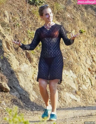 Emma Watson [ emma-watson-1 ] - Some fun outdoor quick fuck😜