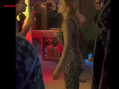 Emma Watson [ emma-watson-1 ] - just out of the shower