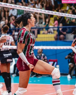 Lara Nobre [ lara-nobre ] - This photo misses something  you and your dick inside me