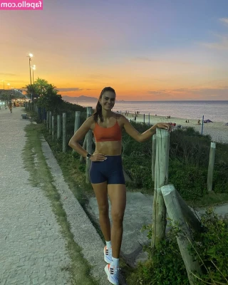 Lara Nobre [ lara-nobre ] - Some of you were asking for booty pics and, as always, I deliver