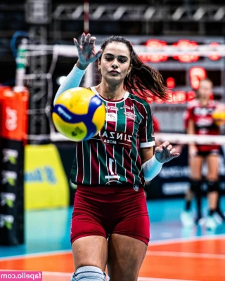 Lara Nobre [ lara-nobre ] - 𝗟𝗜𝗩𝗘 𝗩𝗜𝗗𝗘𝗢 𝗖𝗢𝗖𝗞
