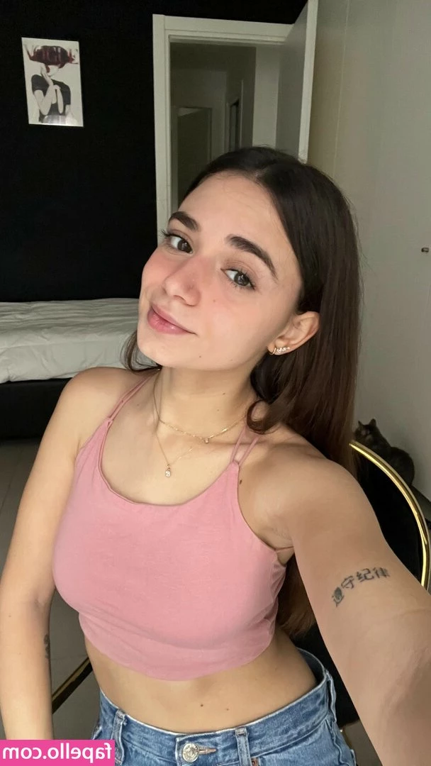 Barbara Marrocco [ barbara-marrocco ] - Look what I got   Guess Outlet