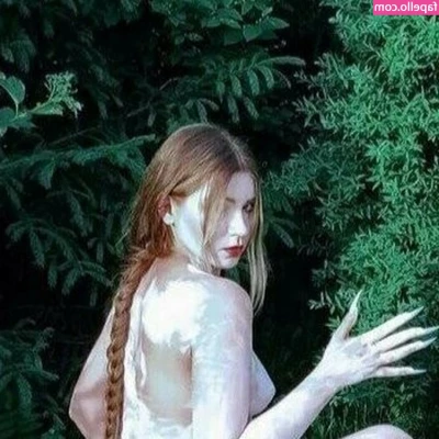 Anastasia Kreslina [ anastasia-kreslina ] - DM me for customs ! 🖤