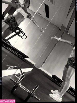 Fernanda De Freitas [ fernanda-de-freitas ] - Getting ready for the weekend 😈😋