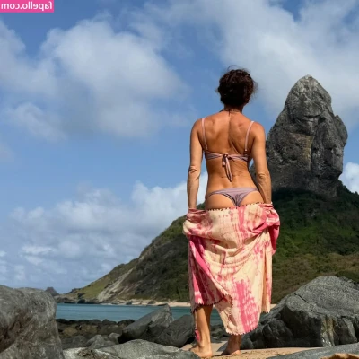 Fernanda De Freitas [ fernanda-de-freitas ] - 🩲🎟 𝐏𝐀𝐍𝐓𝐘 𝐑𝐀𝐅𝐅𝐋𝐄 🎟🩲  Tip