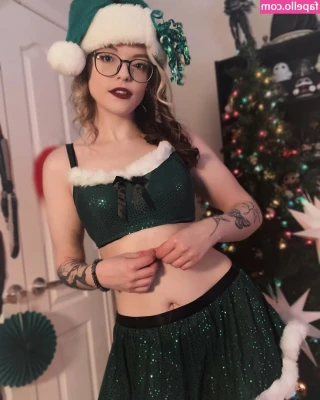 Meg Kaylee [ meg-kaylee ] - Missed you. Sorry I’ve been absent