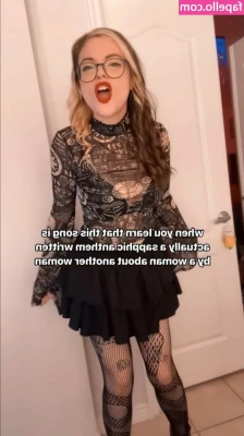 Meg Kaylee [ meg-kaylee ] - Who wants to see what we got up too ❤️🖤 follow my new friend