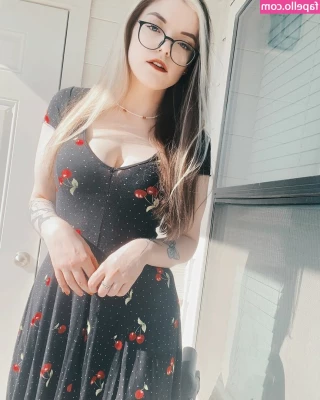 Meg Kaylee [ meg-kaylee ] - Today s Plan   -Gym  -Shoot content  -Gym again   HBU  LOL