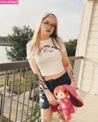 Meg Kaylee [ meg-kaylee ] - I'm sorry if I haven't messaged you back for a long time! Onlyfans