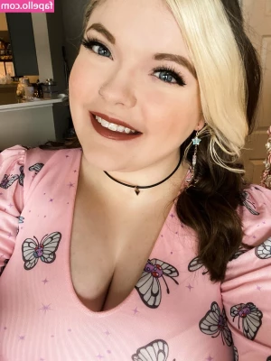 Meg Kaylee [ meg-kaylee ] - There  all covered