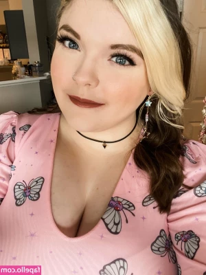 Meg Kaylee [ meg-kaylee ] - New video in your dm !