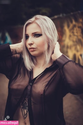 Lilith Whitic [ lilith-whitic ] - Tummy and boobs for you🤲