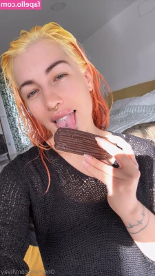 livay_free [ livay-free ] - hope that ur day going good  baby