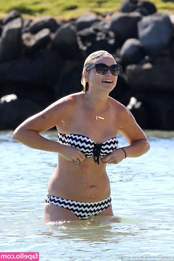 Miranda Lambert [ miranda-lambert-1 ] - Varpaat low-key näytille 😏