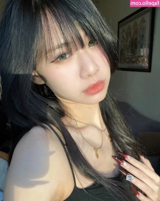 Rurusama9 [ rurusama9-12 ] - Would you vote for me in a wet t-shirt contest? 💦😈