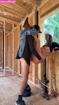 Piper Quinn [ piper-quinn-16 ] - Twerking with @bribaddie   U like seeing ass holes winking, titties