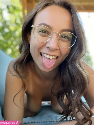 Piper Quinn [ piper-quinn-16 ] - **SPOILER - THIS BABY IS LOUD!! ** Cum watch me cum on my new Cowgirl