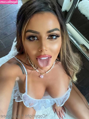 Juli.annee [ juli-annee-1 ] - Flexi video! Now you get to see me actually DO the
