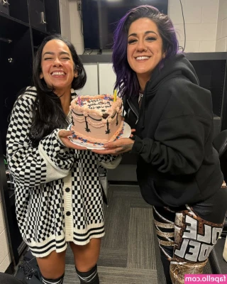 Bayley - Sorry I was mia coming back and sexier than ever 😈😈😈😈