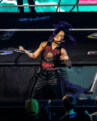 Bayley - I want to press my ass 🍑 against your body