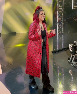 Bayley - Trio