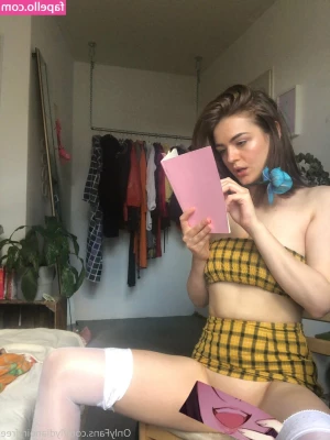 lydianoir_free [ lydianoir-free ] - Mmmm I look so good on her    sydmari