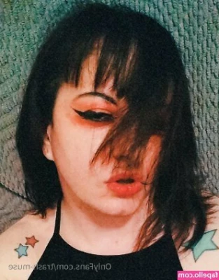 trash-muse - Chose a soapy shower pic for my first post  Subscribe for more