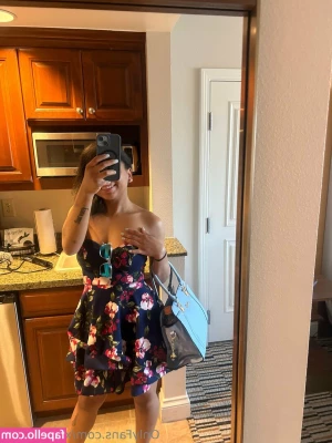 xanny4dani - My new rabbit vibrator just arrived in the mail and you get a