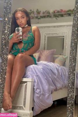 Lily Starfire [ lily-starfire-1 ] - Do you guys love me show me that you love me