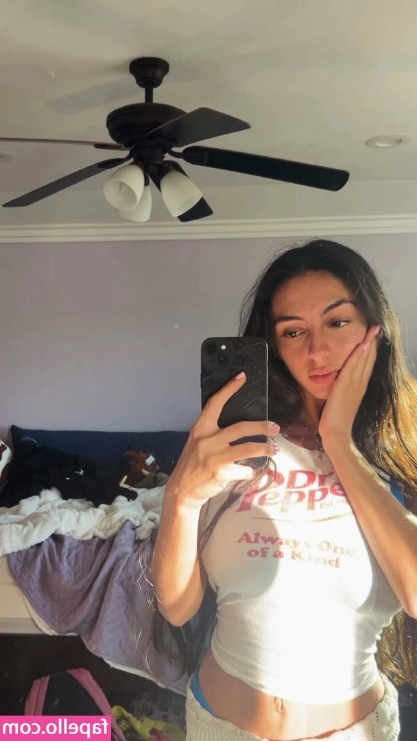 Adriana Alarja [ adriana-alarja ] - Come play