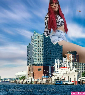 giantess.deborafree [ giantess-deborafree ] - Tomorrow  New movie with the sexy  lolabunnyon    הסרט החדש