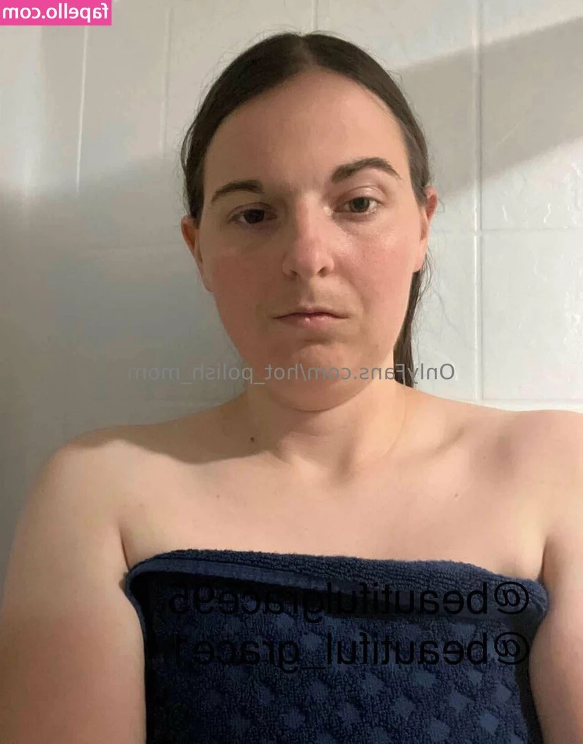 hot_polish_mom [ hot-polish-mom ] - Tell me, how are you going to tear these clothes 🔥on me, don't you